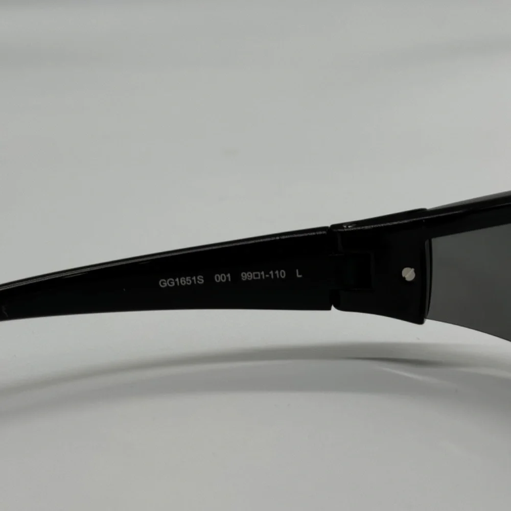 NEW GG1651S 001 GUCCI BLACK GREY GEOMETRIC UNISEX GUCCI SUNGLASSES